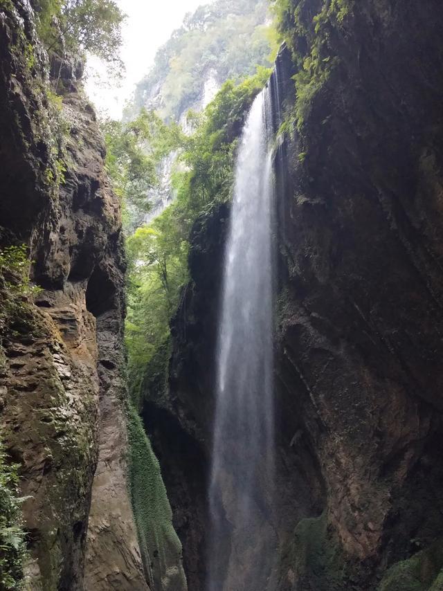 重庆春节自驾游：热门路线推荐，避开人潮的冷门景点有哪些，这份攻略值得收藏