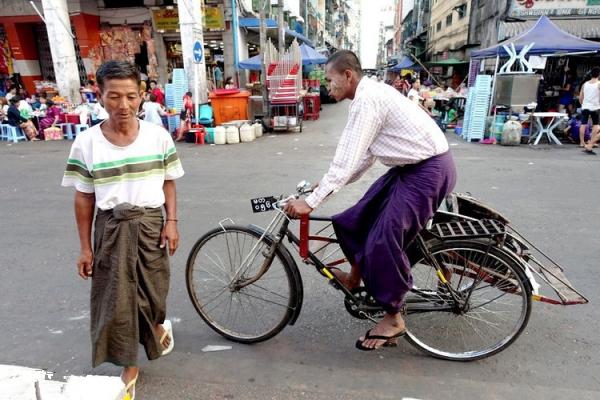 在缅甸生活的华人怎么快速找到靠谱的本地信息？