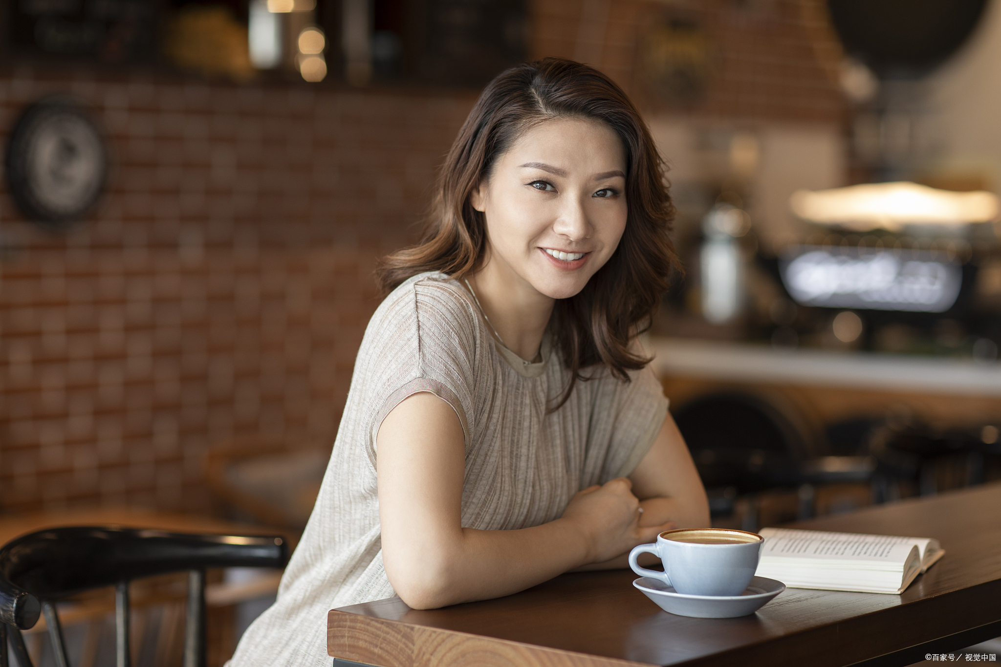 熟龄女性情感指南,当代母亲生活启示录,中年女性必读小说解析