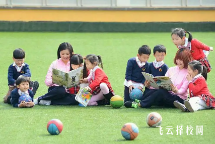 想当幼师该选哪个学校？