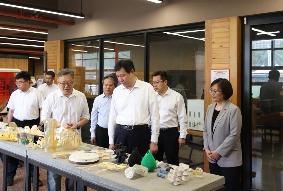 靳国卫深入调研鲁迅美术学院与沈阳音乐学院，推动艺术教育发展