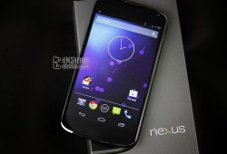 Nexus4：十年前的神机 现在还能打吗