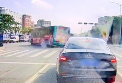 深圳公交车路口漂移行驶为何引发全民关注？