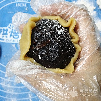 家常豆沙月饼_豆沙月饼的做法_豆沙月饼的做法大全